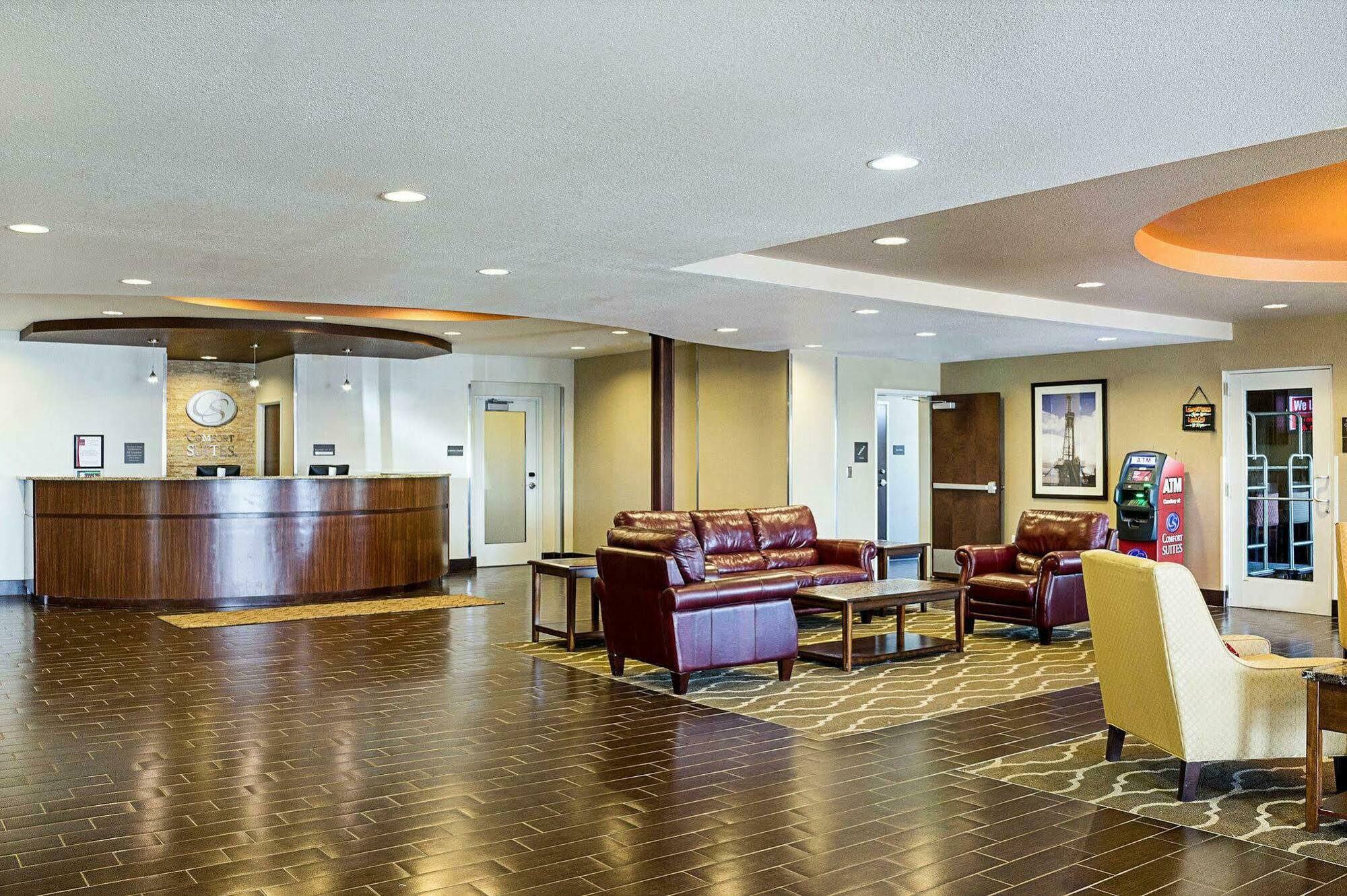 Comfort Suites Minot Exterior foto